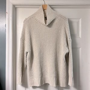 Aerie Overiszed Cream Colored Cable-Knit Sweater, Women’s Size Medium